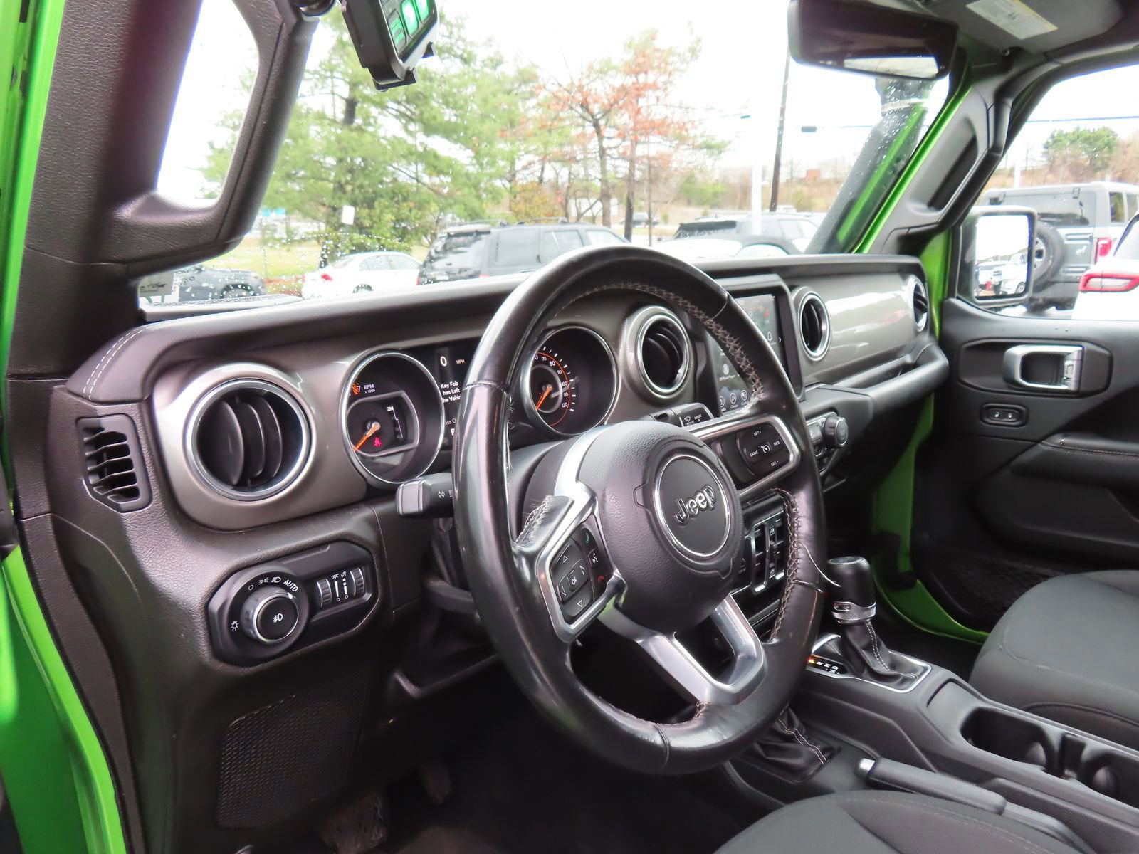 Used 2019 Jeep Wrangler Unlimited Sahara image 19