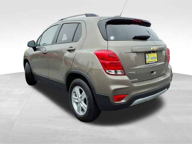 Used 2022 Chevrolet Trax LT w/ LT Convenience Package image 4
