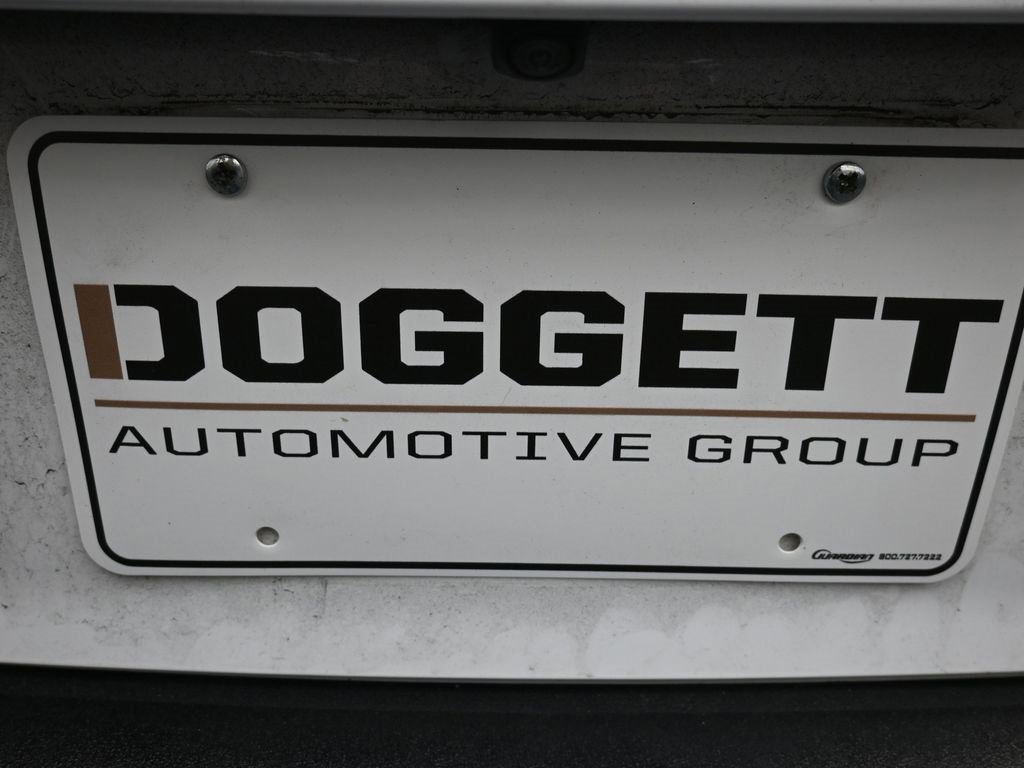 Used 2025 Toyota Camry SE image 23