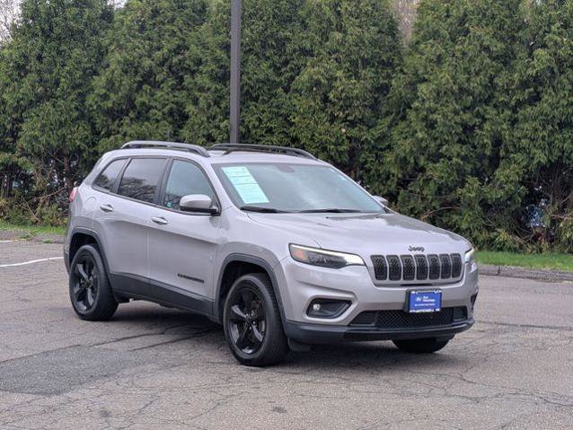 Used 2019 Jeep Cherokee Latitude Plus AWD/4WD image 7