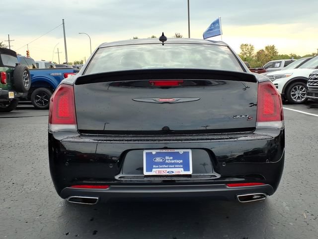 Used 2022 Chrysler 300 S w/ Comfort Group RWD image 5
