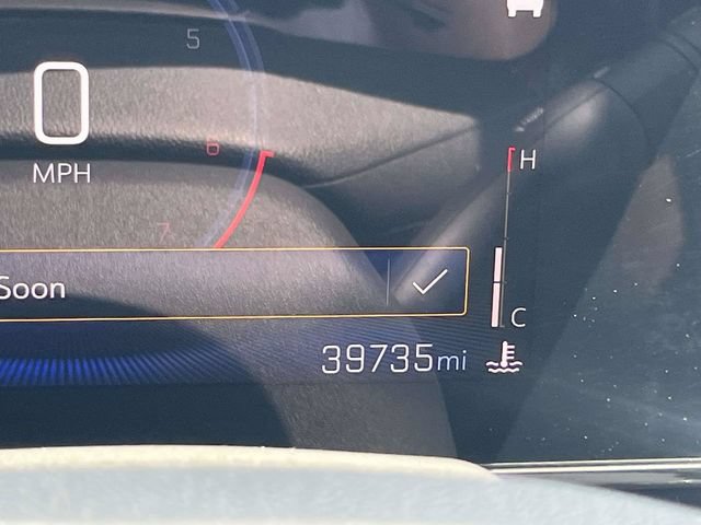 Used 2025 Chevrolet Trax RS w/ Sunroof Package FWD image 26