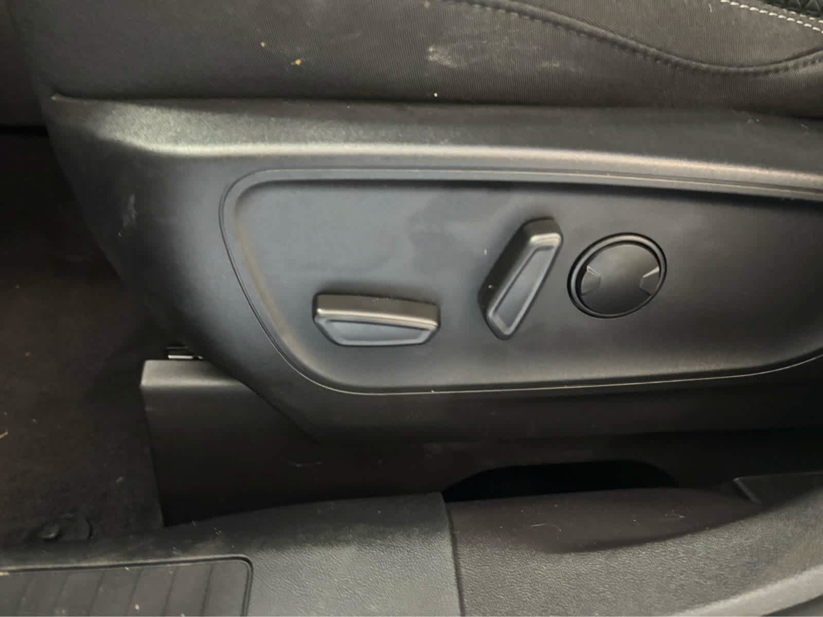 Certified 2023 Ford Escape Active AWD/4WD image 23