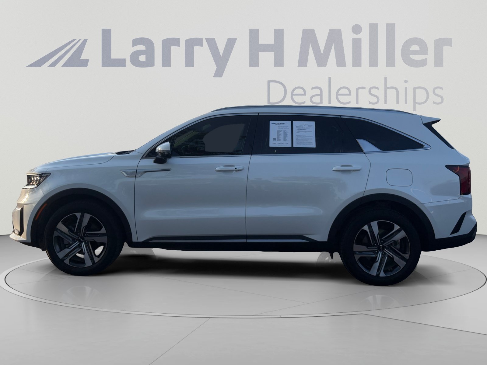 Used 2024 Kia Sorento SX Prestige AWD/4WD image 2