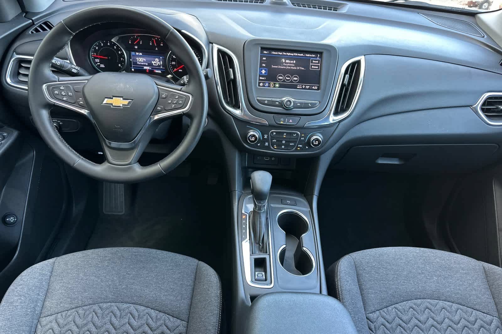 Used 2023 Chevrolet Equinox LT w/ Driver Convenience Package FWD image 3