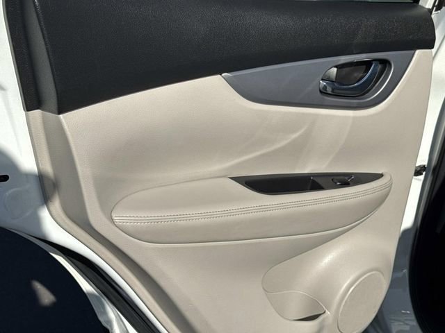 Used 2020 Nissan Rogue Sport SL w/ Premium Package image 22