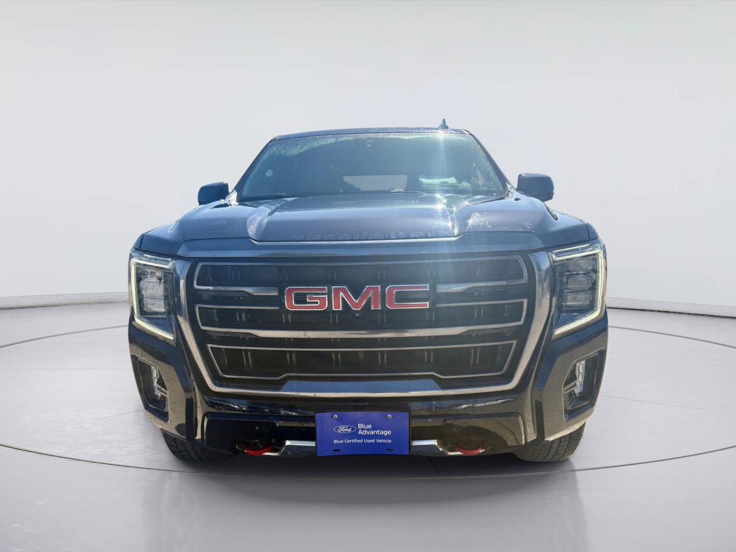 Used 2024 GMC Yukon AT4 w/ AT4 Premium Package AWD/4WD image 10