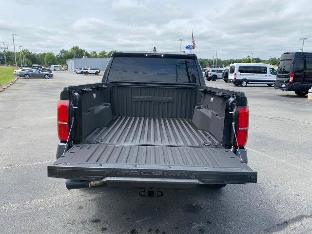 Used 2025 Toyota Tacoma TRD Sport AWD/4WD image 9