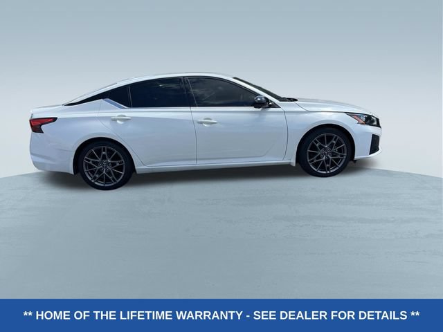Used 2023 Nissan Altima 2.0 SR FWD video 2