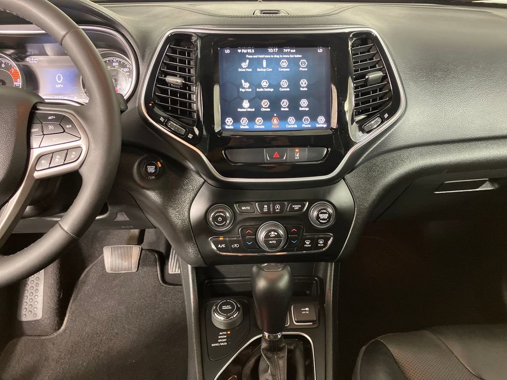 Used 2022 Jeep Cherokee Limited image 28