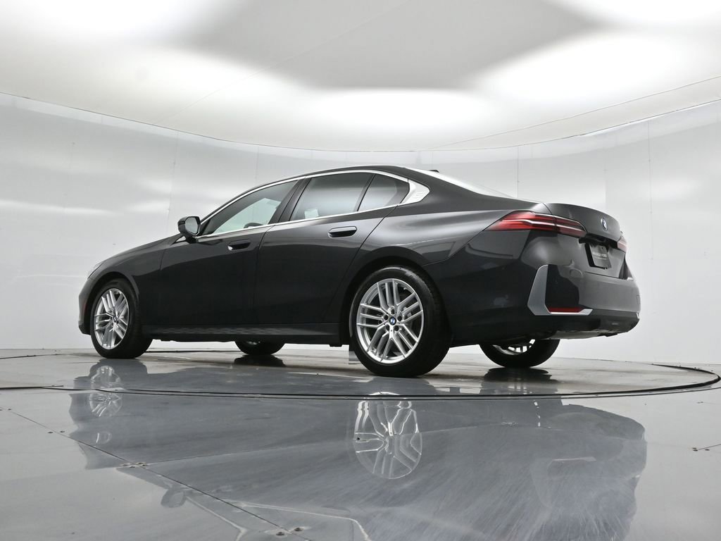 Used 2025 BMW 530i image 20