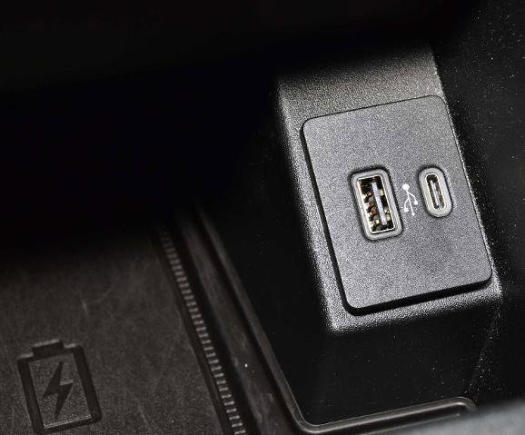 Certified 2022 Ford Edge SEL w/ Convenience Package image 21