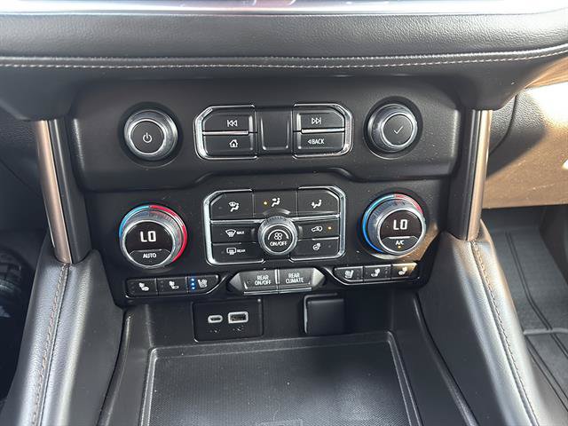 Used 2024 Chevrolet Tahoe High Country w/ Advanced Technology Package AWD/4WD image 25
