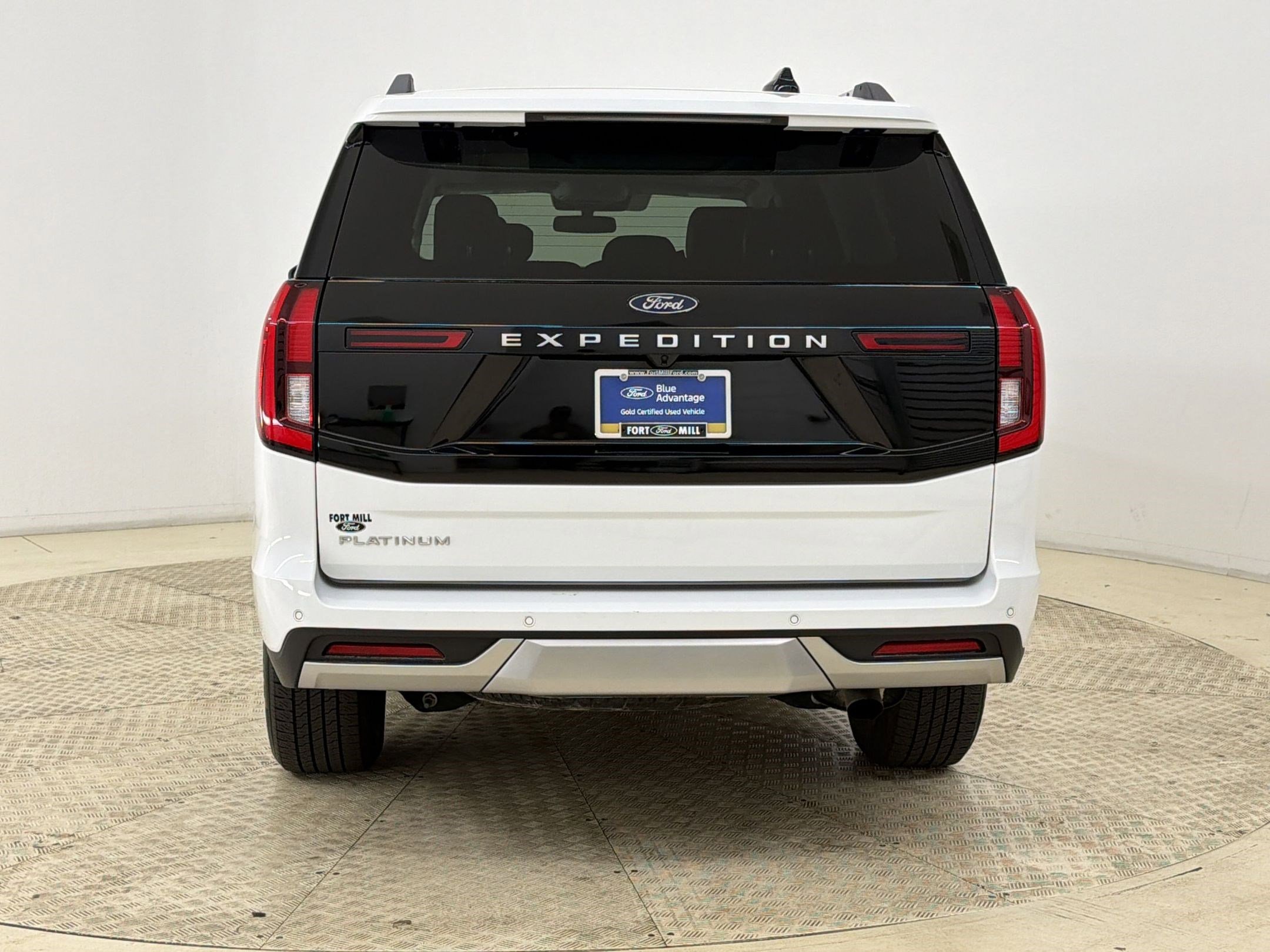 Certified 2025 Ford Expedition Platinum AWD/4WD image 10