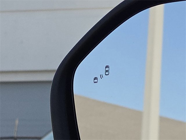 Certified 2022 Ford Explorer XLT w/ Equipment Group 202A image 28