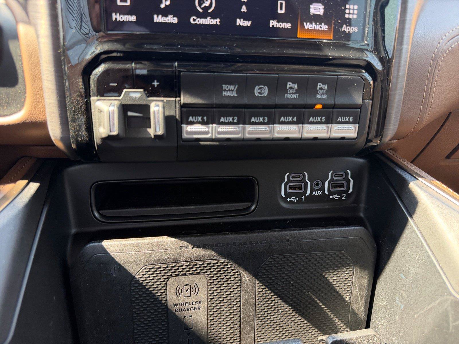 Used 2024 RAM 3500 Limited w/ Safety Group AWD/4WD image 25