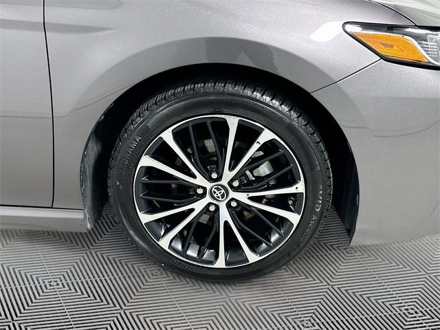 Used 2019 Toyota Camry SE image 24