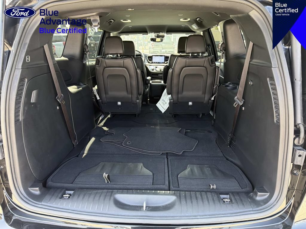 Used 2026 Chrysler Pacifica Select FWD image 7