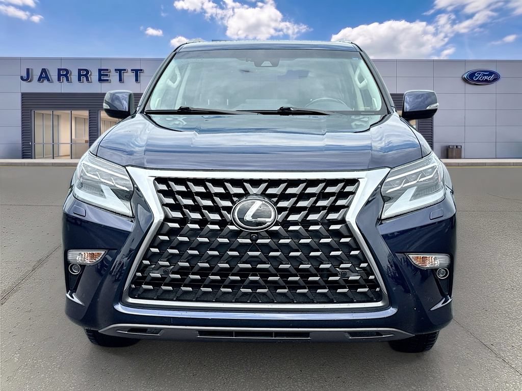 Used 2023 Lexus GX 460 Luxury w/ Accessory Package AWD/4WD image 2