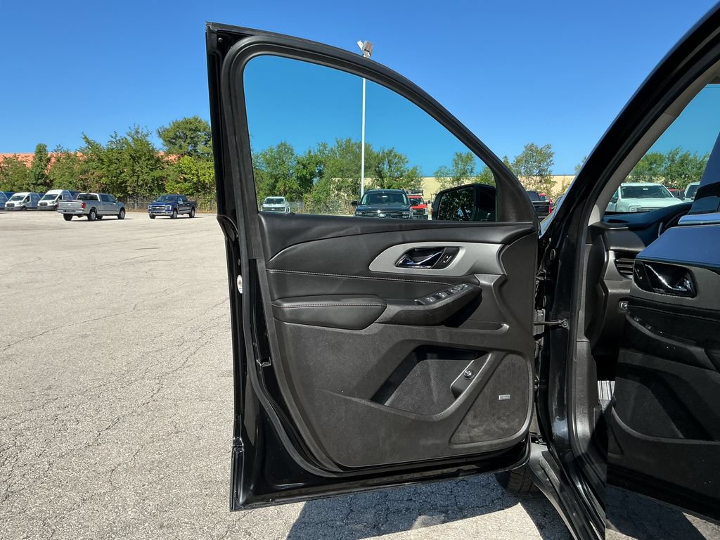 Used 2021 Chevrolet Traverse LT AWD/4WD image 13