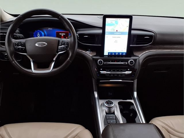 Certified 2020 Ford Explorer Platinum w/ Premium Technology Package AWD/4WD image 11