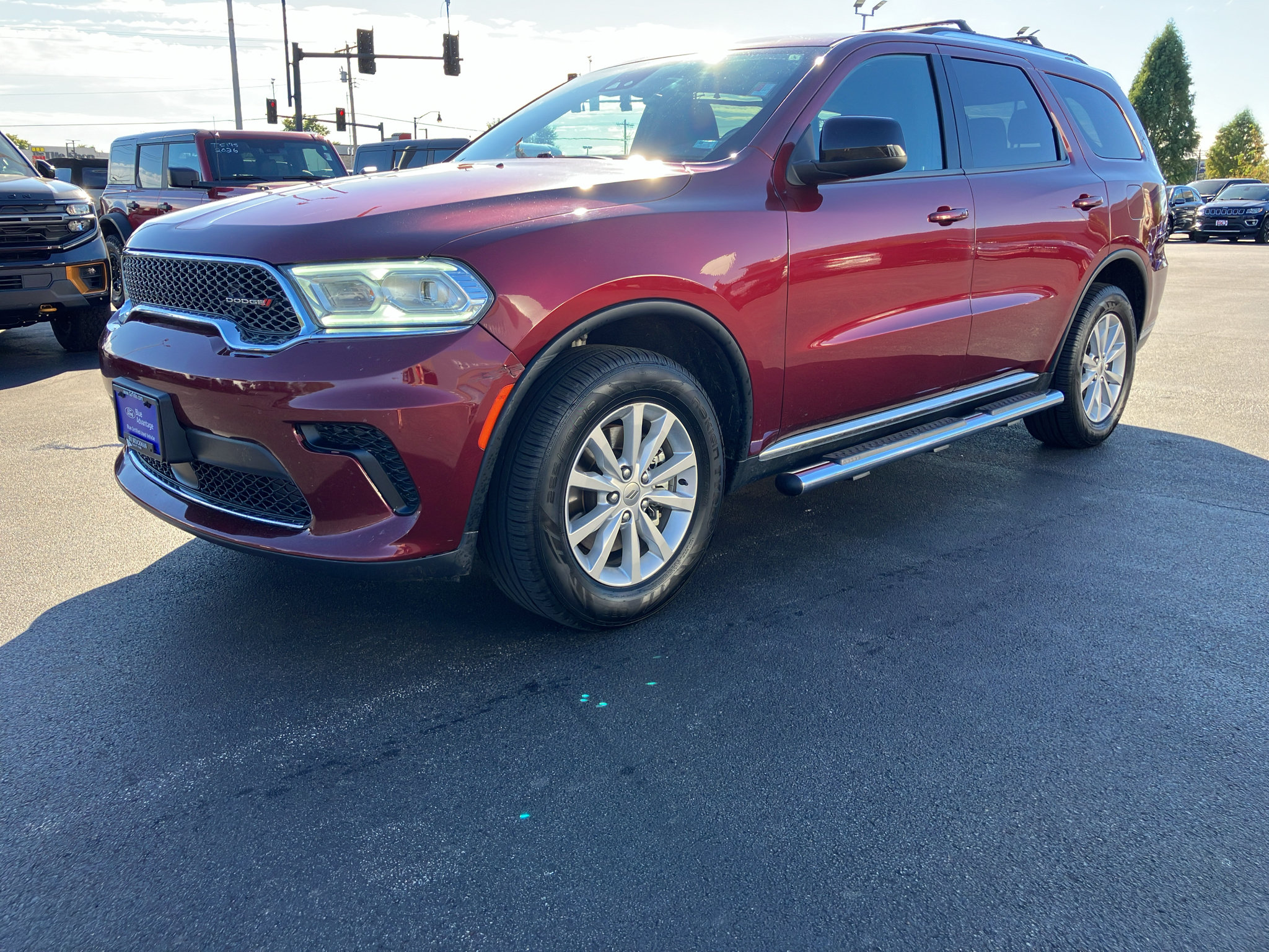 Used 2023 Dodge Durango SXT Launch Edition AWD/4WD image 2