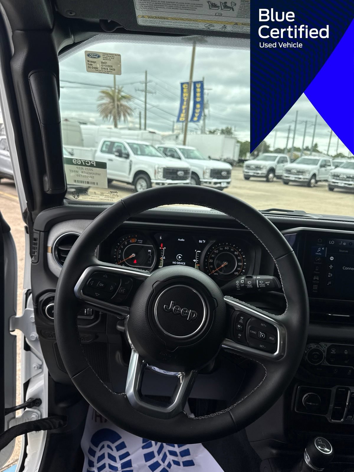 Used 2025 Jeep Wrangler Unlimited Sahara AWD/4WD image 44