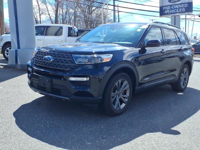 Certified 2022 Ford Explorer XLT w/ Equipment Group 202A AWD/4WD image 7