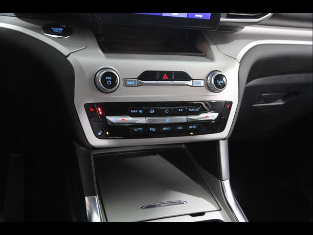 Certified 2023 Ford Explorer XLT w/ Equipment Group 202A AWD/4WD image 14