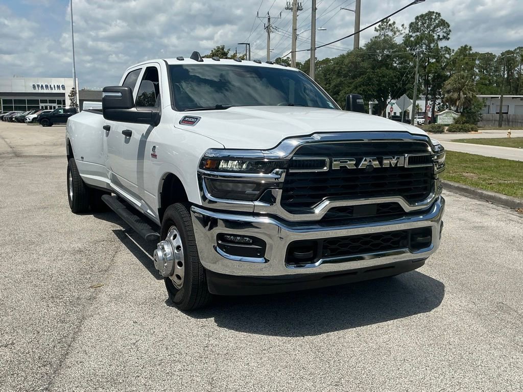 Used 2026 RAM 3500 Tradesman AWD/4WD image 6