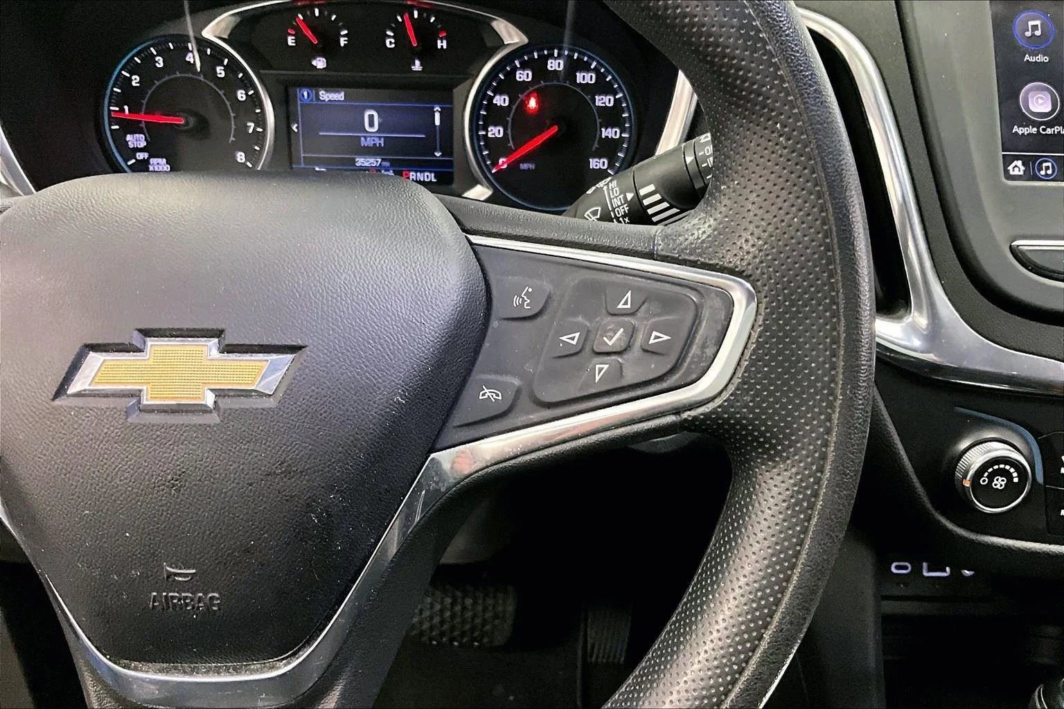 Used 2020 Chevrolet Equinox LT image 18