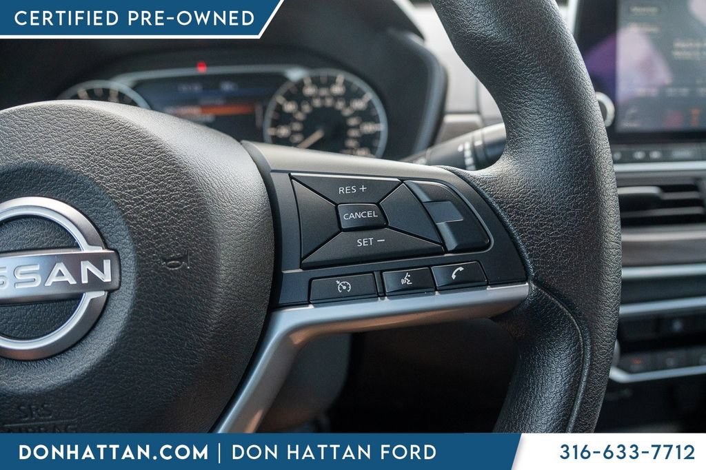 Used 2025 Nissan Altima 2.5 SV FWD image 16