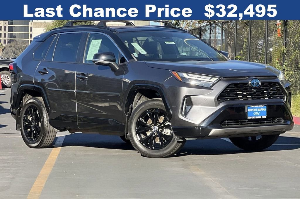 Used 2022 Toyota RAV4 XSE image 2