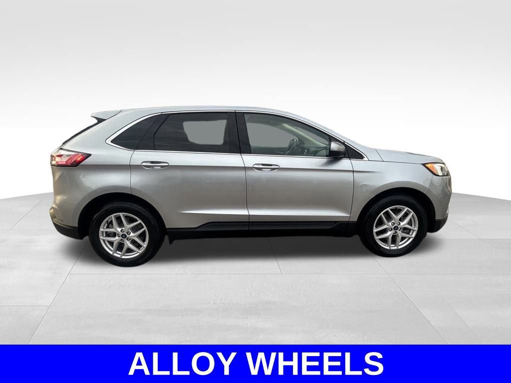 Certified 2022 Ford Edge SEL image 2