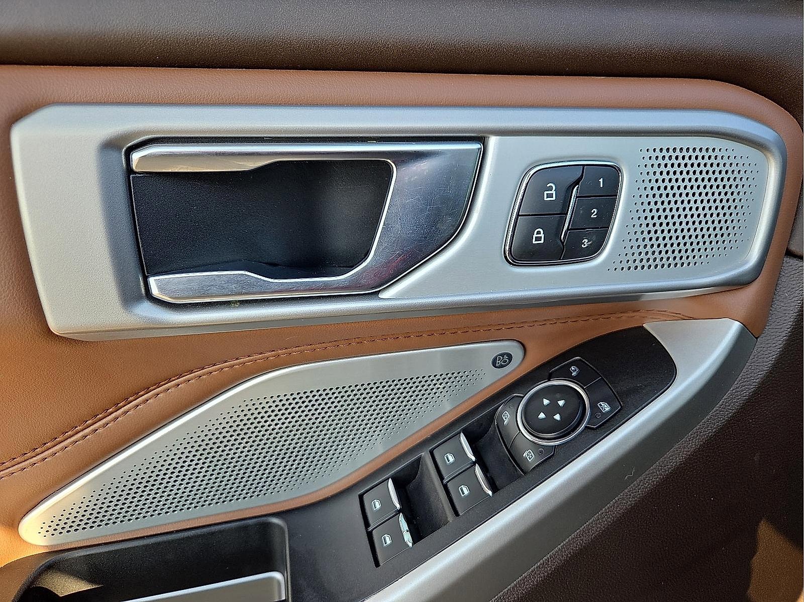 Certified 2022 Ford Explorer King Ranch w/ Class IV Trailer Tow Package image 14