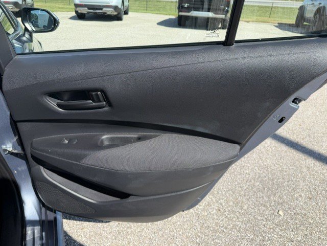 Used 2025 Toyota Corolla LE FWD image 31