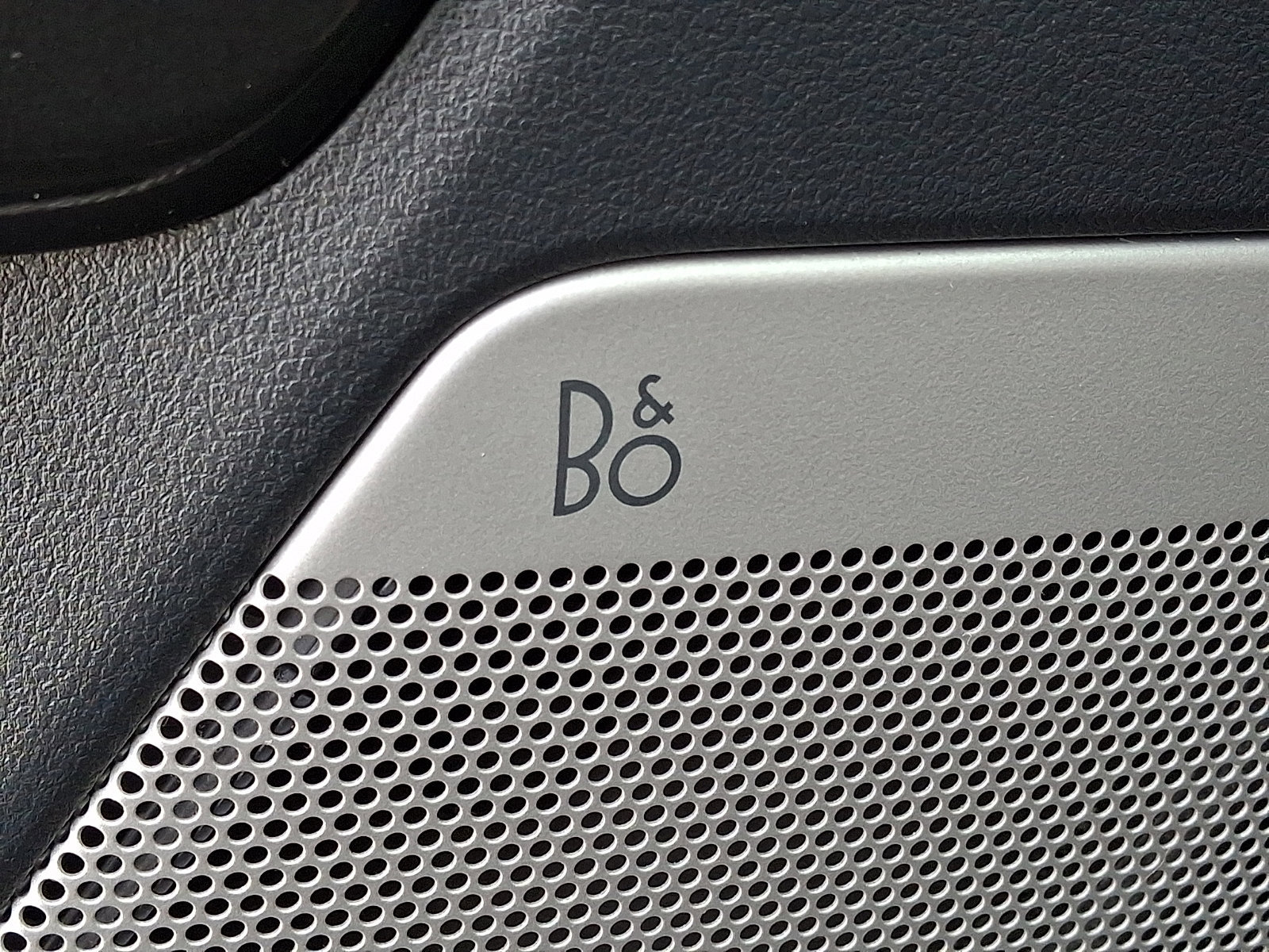 Certified 2023 Ford F150 Lariat w/ Equipment Group 502A High image 31