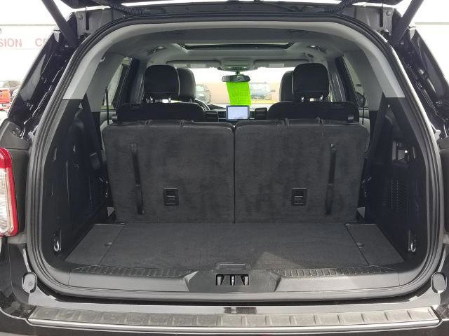 Certified 2023 Ford Explorer XLT w/ Equipment Group 202A AWD/4WD image 9