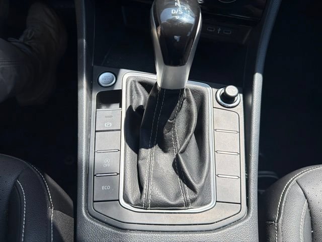Used 2024 Volkswagen Jetta SE FWD image 30