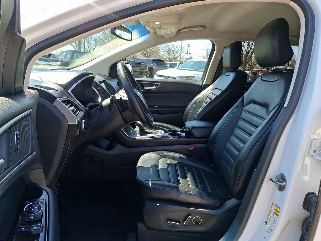 Certified 2017 Ford Edge SEL w/ Equipment Group 201A image 15