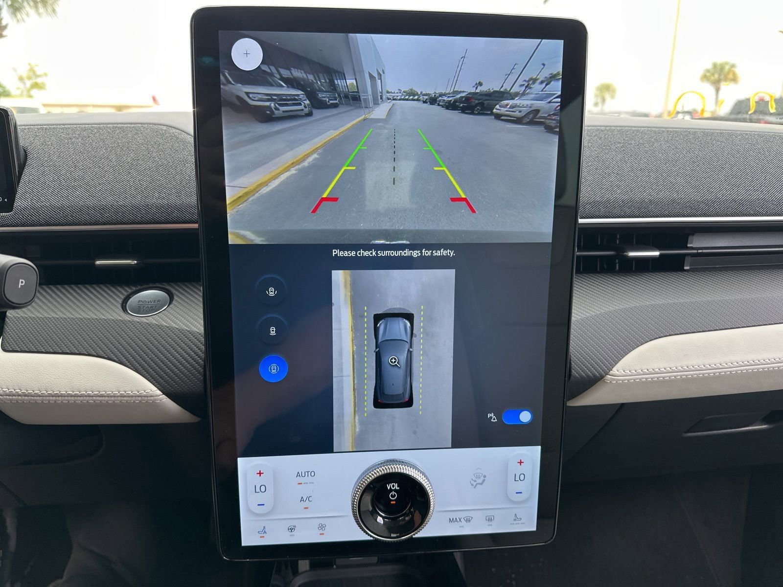 Certified 2025 Ford Mustang Mach-E Premium image 22