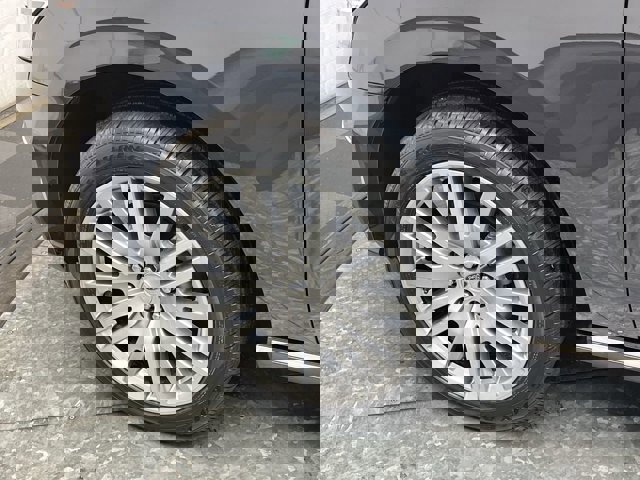 Certified 2024 Ford Expedition Limited image 38