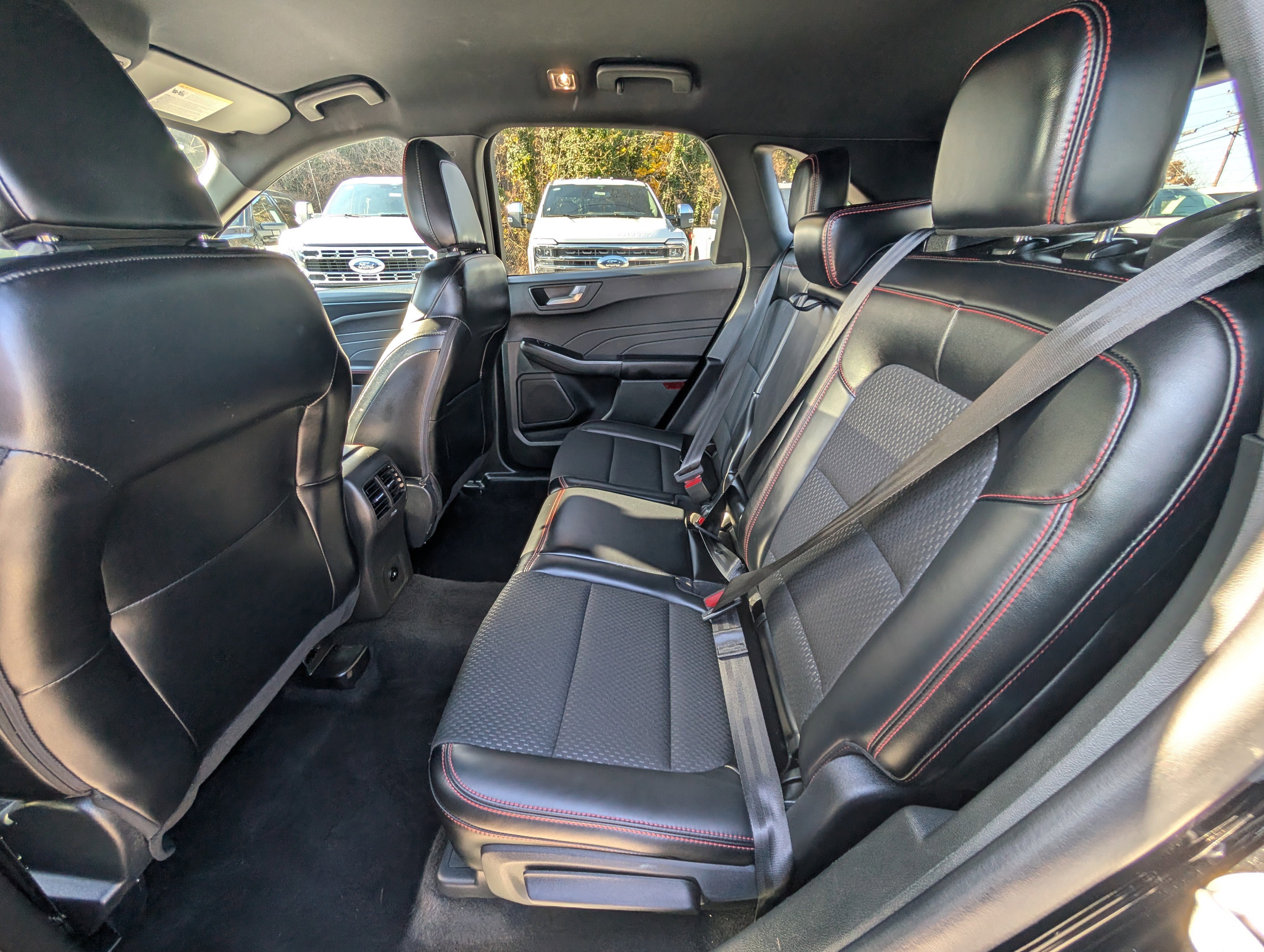 Certified 2025 Ford Escape ST-Line image 15