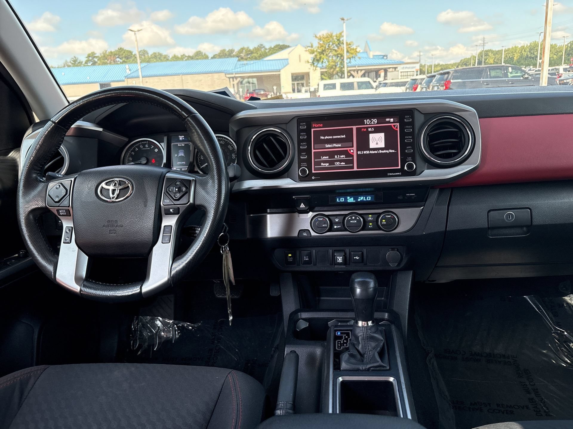 Used 2022 Toyota Tacoma SR5 w/ Technology Package RWD image 3