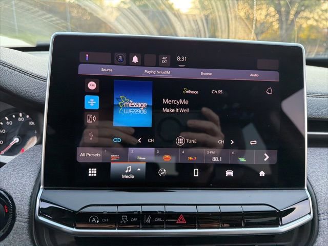 Used 2023 Jeep Compass Latitude image 20