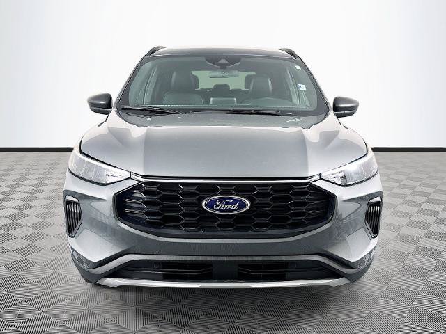 Certified 2025 Ford Escape ST-Line AWD/4WD image 2