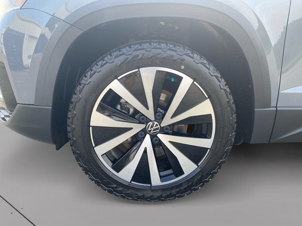 Used 2022 Volkswagen Taos SE AWD/4WD image 9