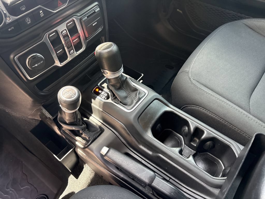 Used 2022 Jeep Gladiator Sport AWD/4WD image 27