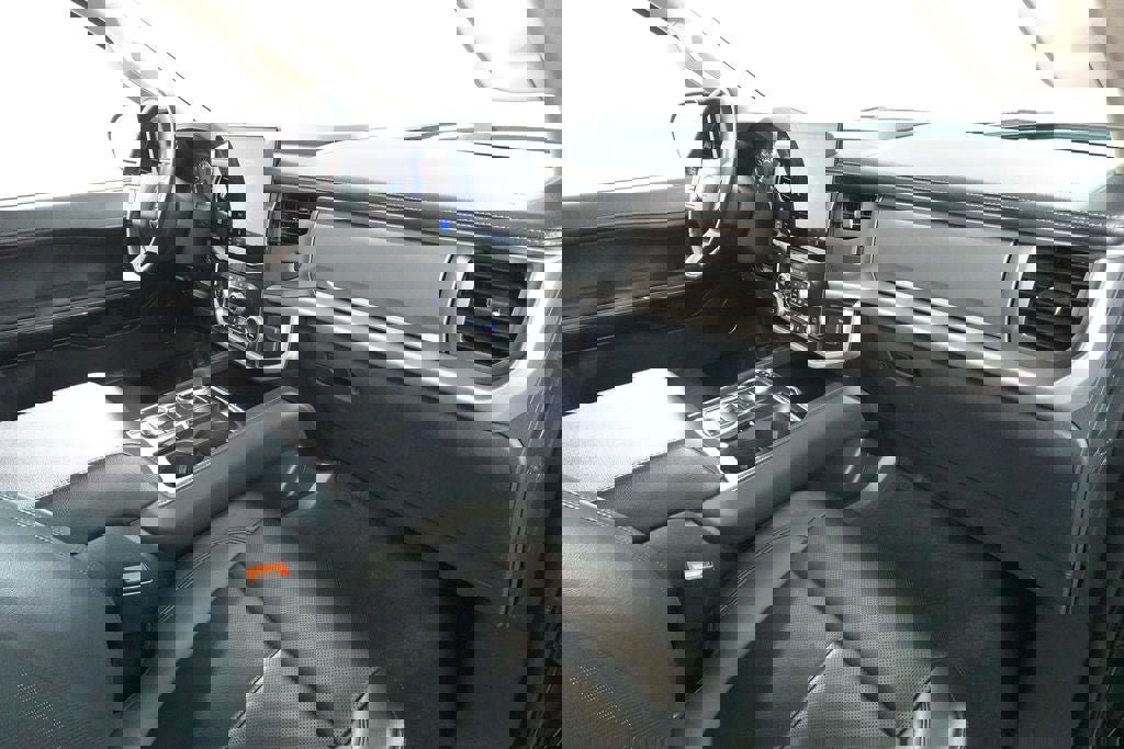 Certified 2024 Ford Expedition Max XLT image 32