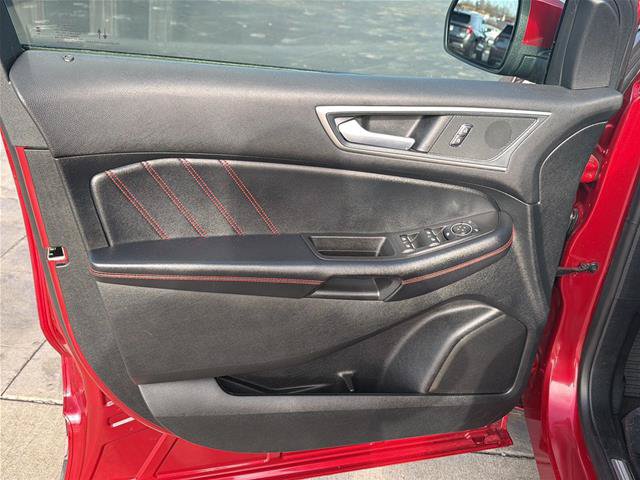 Certified 2024 Ford Edge ST-Line AWD/4WD image 8